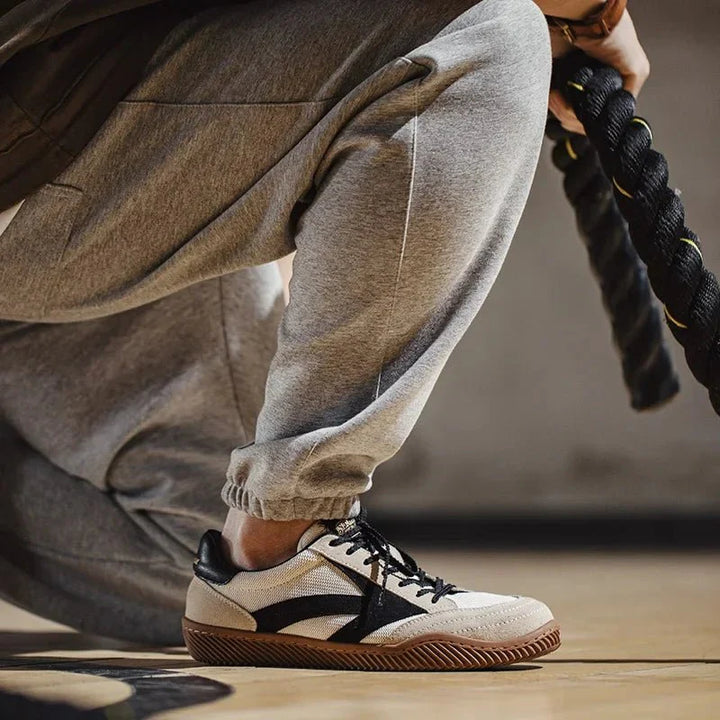 Leo | Retro Low-Top Sneakers
