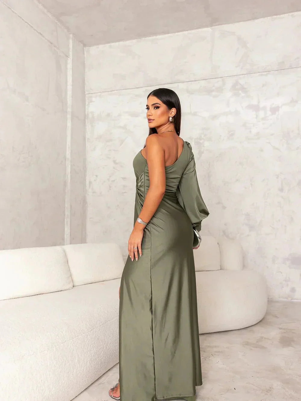 Victoria | Elegant Dress with Split